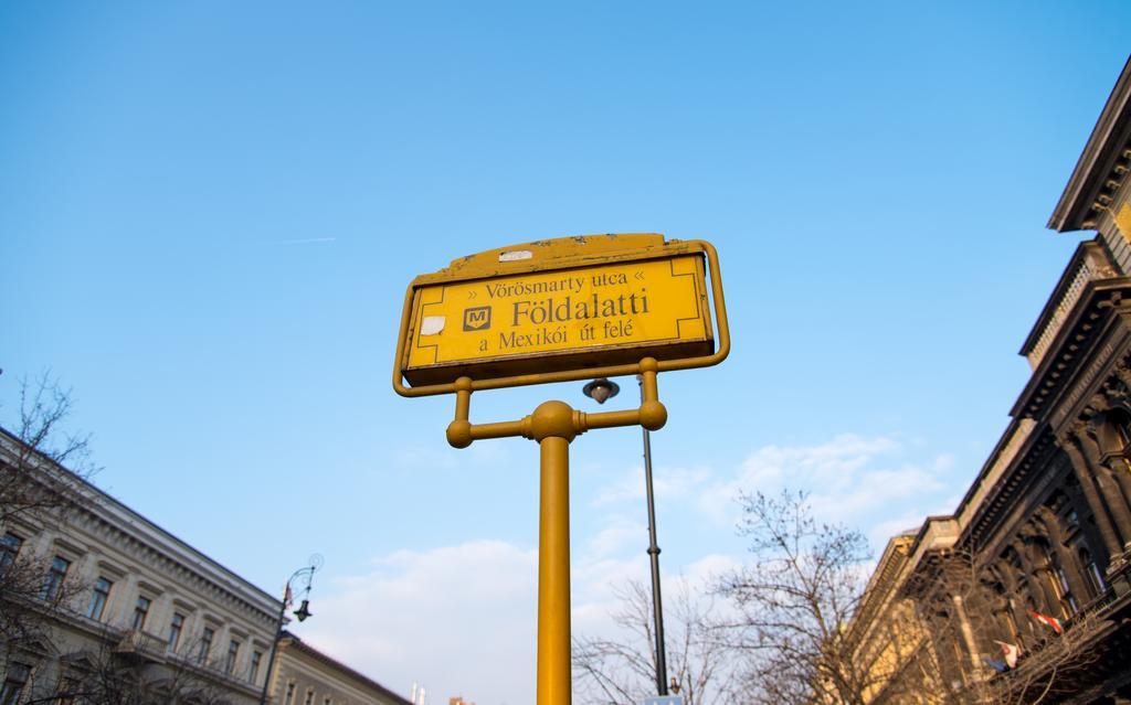 Home, Far Away From Home Budapest Exterior foto