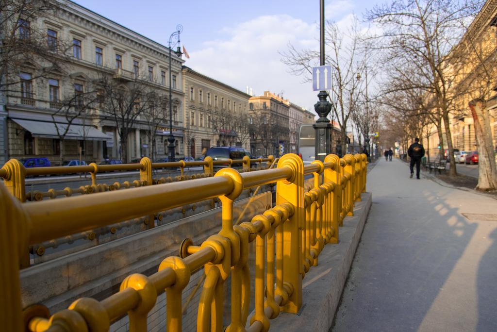 Home, Far Away From Home Budapest Exterior foto
